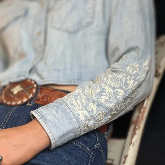 ALL SAINTS Flora Cropped Western Embroidered Snap Shirt XS EUC - Picture 4 of 7